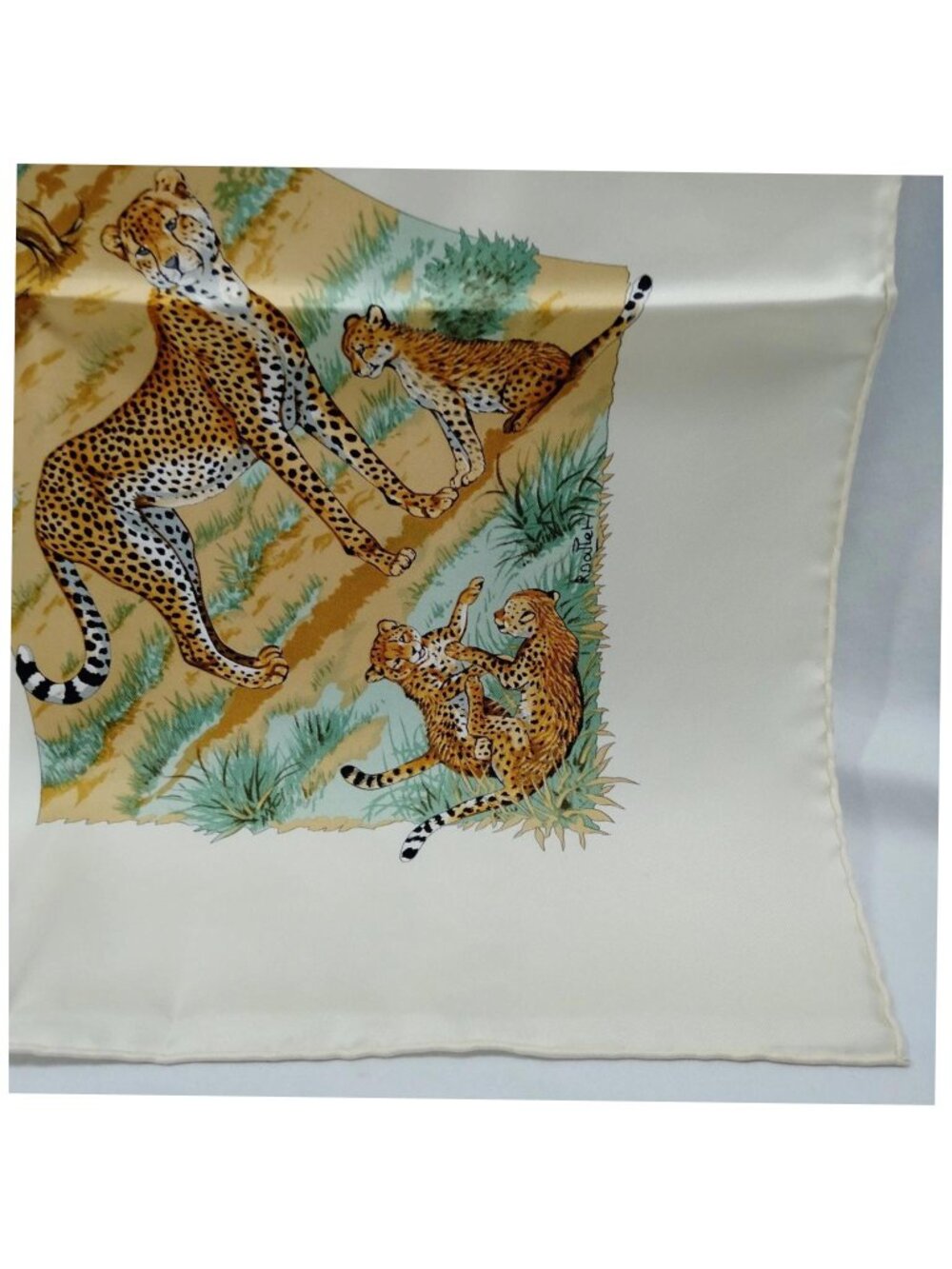 Authentic Hermès Tanzanie Silk Carré 90 Scarf Safari Animal Print - Picture 10 of 10